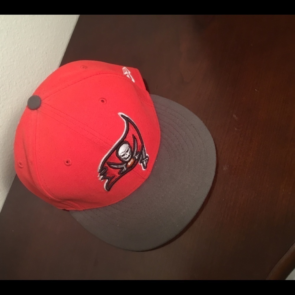 New ERA FITTED NFL TAMPA BAY BUCCANEERS HAT